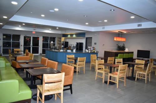 Restoran, Country Inn & Suites by Radisson, Hagerstown, MD in Hagerstown (MD)