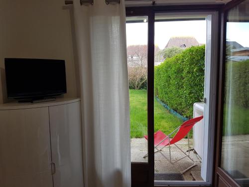 Appartement 2 pièces rez-de-jardin à 2 pas de la plage et de la thalasso 2