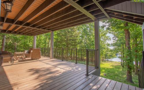Happy Hideaway in Blue Eye, USA