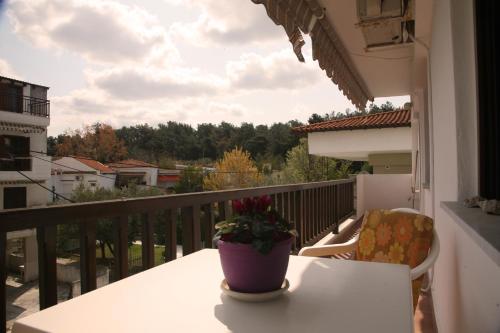 Balkons/terase, Luminous Apartment in Agia Triada (Thessaloniki)