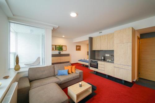 Zora Exclusive Apartment - image 2