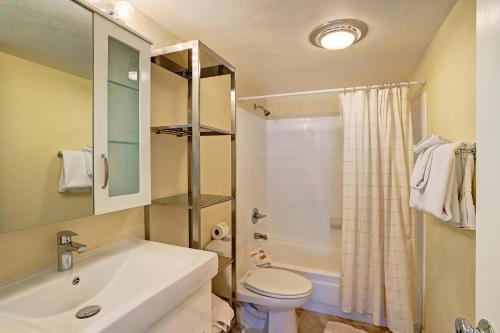 Ski & Racquet Club B-106 Condo in Breckenridge, USA