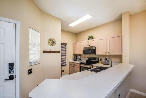 Close To Disney Emerald Island Resort Townhouse - image 7