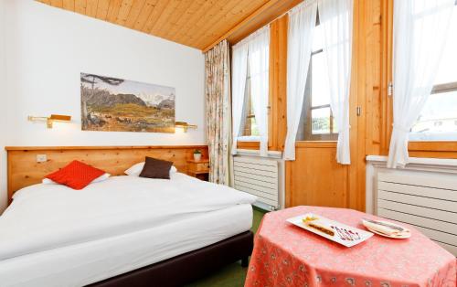 Schweizerhaus Swiss Quality Hotel - image 10