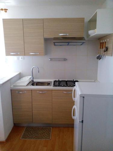 Konyha, Apartments by the sea Valun, Cres - 16714 in Valun