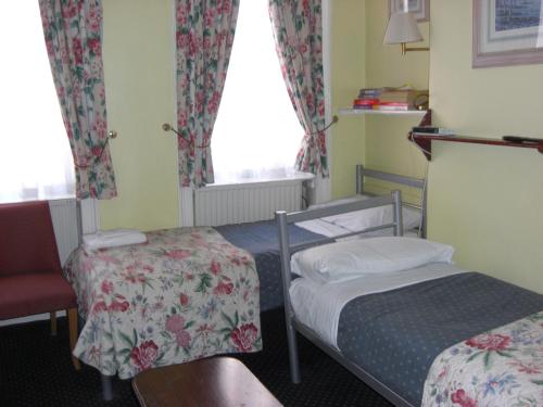 Albany Hotel - image 9