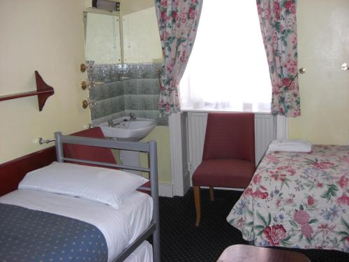 Albany Hotel - image 13