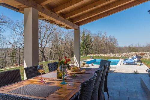 Beautiful Stone House Villa Irma - image 9