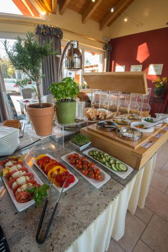 Food and beverages, Der Marienhof Hotel Garni in Waltendorf