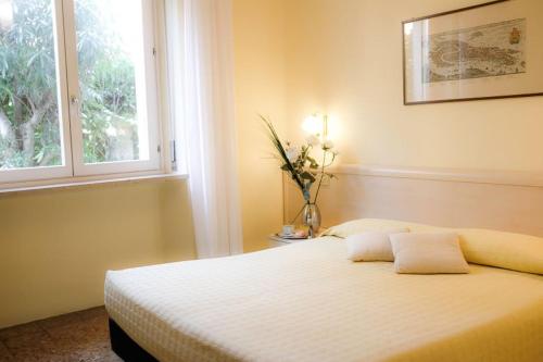 Hotel Santa Lucia – Venice, GA