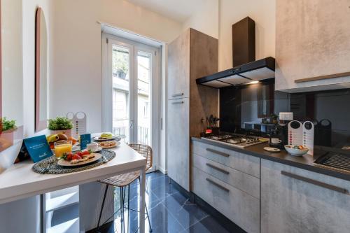 Kitchen, Sweett - San Vincenzo in Bande Nere