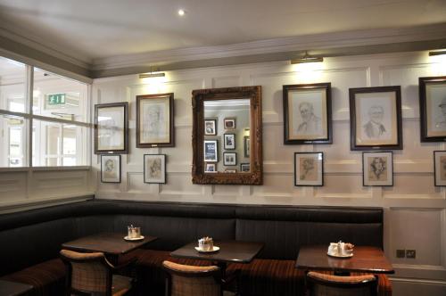 The Listowel Arms Hotel - image 6