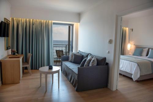 Chios Chandris - image 6