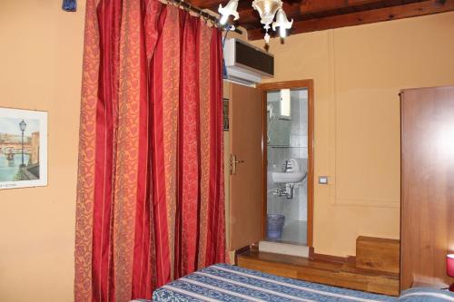 Hotel San Lorenzo – Florence, IA