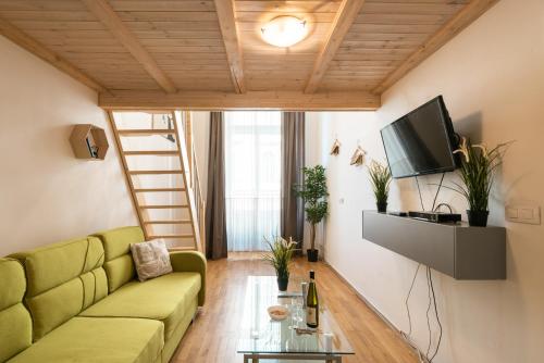 Two-Bedroom Apartment H1