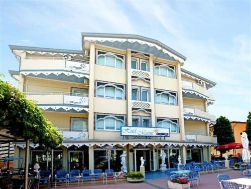 Hotel Maxim Stop at Hotel Maxim to discover the wonders of Caorle. The property offers guests a range of services and amenities designed to provide comfort and convenience. Service-minded staff will welcome and g