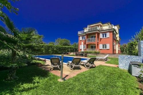  Villa Zuss in Novigrad