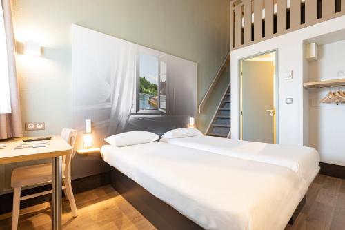 B&B Hôtel Laval - image 8