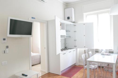 Apartments Porta Venezia - Milan downtown, Milano (foto 10)