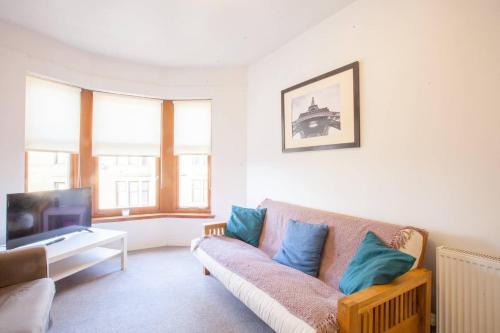 Comfortable And Fresh 1 Bedroom Apartment, , Glasgow