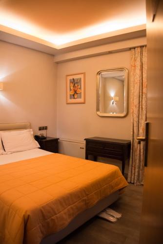 Hotel Maroussi - image 2