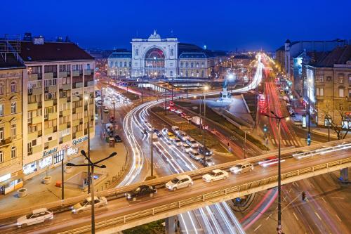 Danubius Hotel Hungaria City Center - image 4