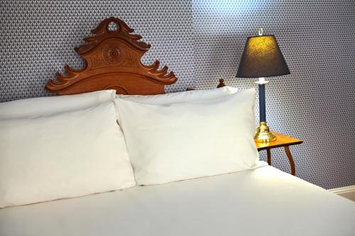 Queen Suite