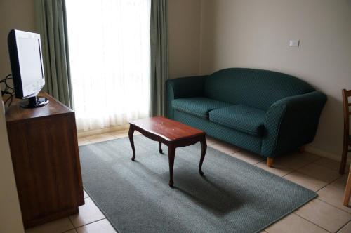 Green Gables Motel Room Type - Deluxe Suite with Spa Bath