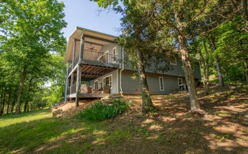 Happy Hideaway in Blue Eye, USA
