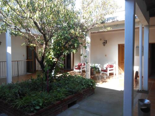 HOTEL 25 DE MAYO in เฟรย์ เบนโตส