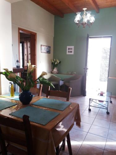  Studio View in Áyios Fótios