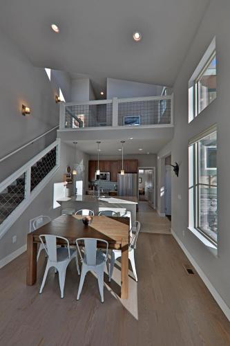 Journey Way Townhouse