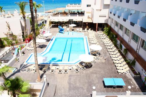 Sousse City & Beach Hotel Sousse City & Beach Hotel is a popular choice amongst travelers in Sousse, whether exploring or just passing through. The property offers a wide range of amenities and perks to ensure you have a great