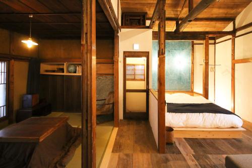 TOKYO LITTLE HOUSE - Accommodation - Tōkyō