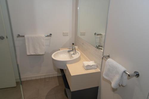 ザ シーベル ケアンズ ハーバー ライツ