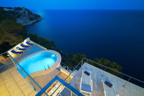 Villa Bombon by Aguilarent - image 2