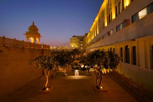 Radisson Blu Udaipur Palace Resort & Spa