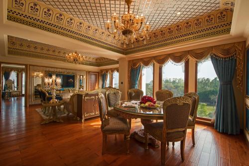 Facilities, Radisson Blu Udaipur Palace Resort & Spa in Udaipur