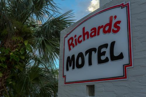 Richard's Motel