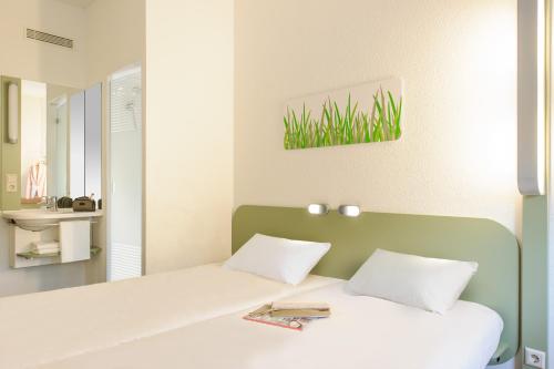 ibis budget Basel Pratteln - image 6