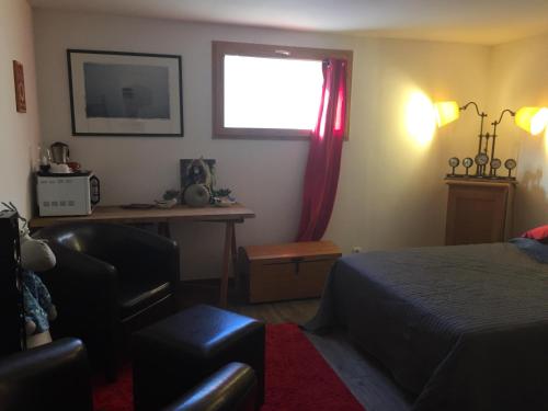 JOLIE CHAMBRE AU CALME chambre d'hôte La Côte-d'Aime