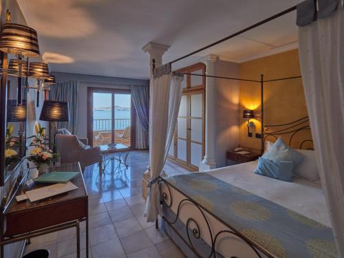 room detail thumbnail 0