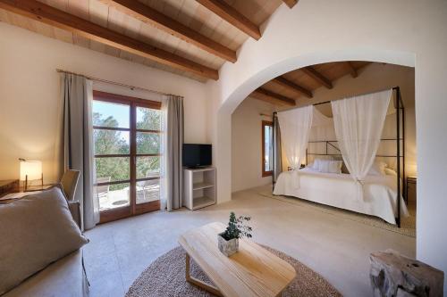 Son Penya Adults Only Petit Hotel & Spa in سان لورينثو دي كارديسار