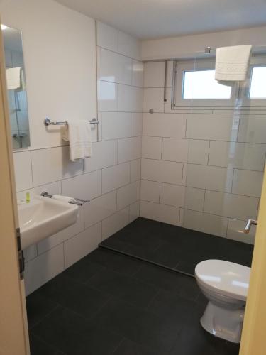 City Hotel - image 10