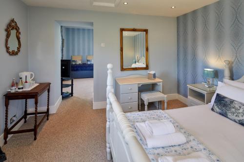 White Horse Farm Inn - image 13