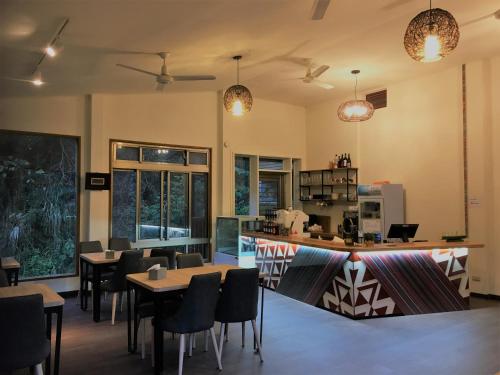 Étterem, Raisinay in Nanzhuang Község