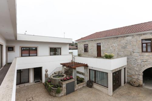 RURAL HOUSE 4