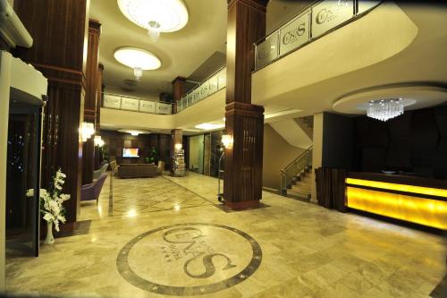 Grand Cenas Hotel in Agri