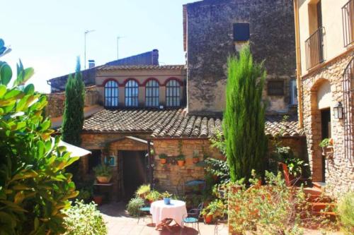  Hostal La Riera, Peratallada bei Verges