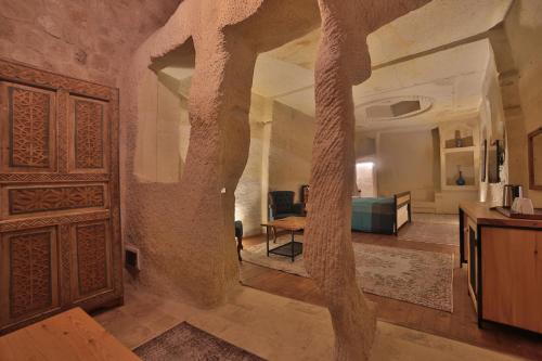 taru cave suites